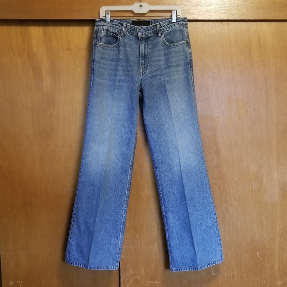 Alexander Wang Denim - Alexander Wang Rave Light Indigo Aged Jeans